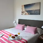 酒店 Pierre And 科马鲁加