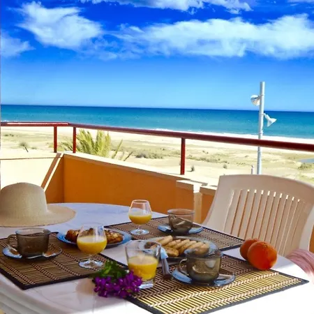 Pierre And 3* Coma-ruga